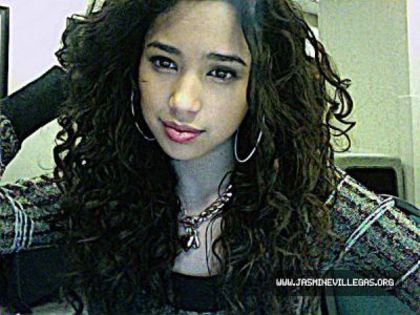 Jasmine Villegas Personal Photos (53)