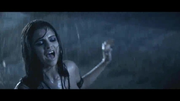 Selena Gomez & The Scene - A Year Without Rain 555