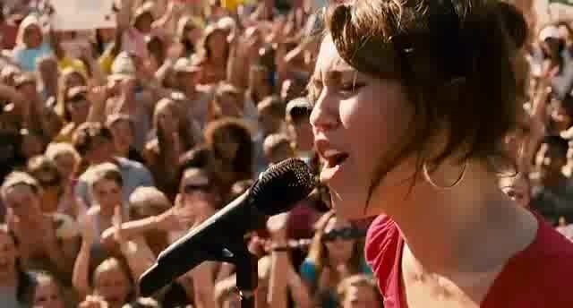 miley ray cyrus (23) - miley cyrus in hannah montana the movie singing the climb