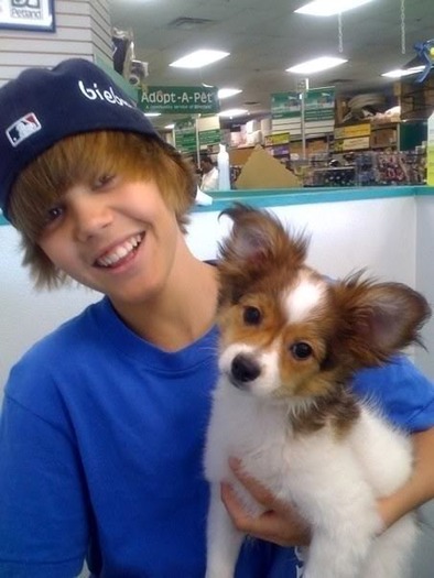 Justin+Biber++with+his+dog