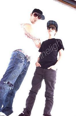 Justin-Bieber-and-his-dad-Jermy-Bieber-justin-bieber-9415559-264-400 - justin b