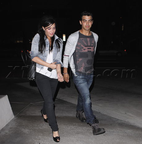 MQ023 - JOE and Demi-Out at Arclight Cinemas in Hollywood