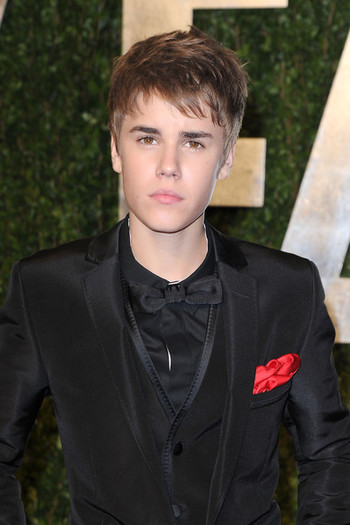 Justin+Bieber+2011+Vanity+Fair+Oscar+Party+6aMEW7mF33Dl