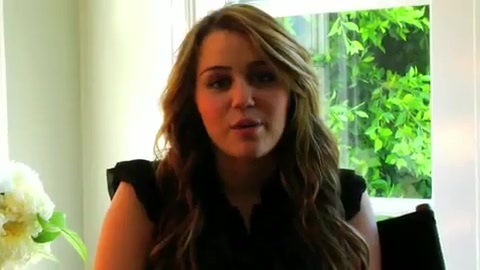 CAUFGTE7 152 - x exclusive Rare Behind the Scenes of Miley and Max Azria clothing line