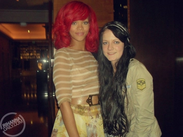 normal_003 (11) - x - Rihanna - x