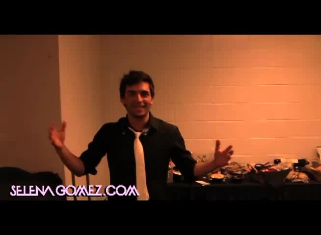 Behind the Scenes Jingle Ball 2010 215 - SG - Selly