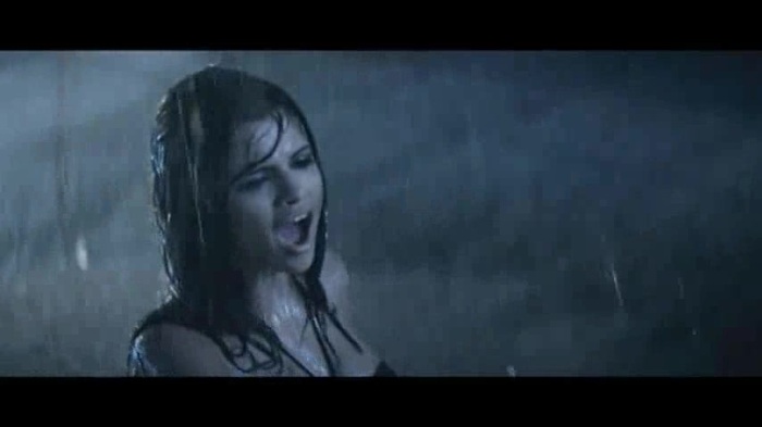 Selena Gomez & The Scene - A Year Without Rain 578