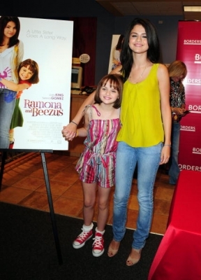 normal_012 - JULY 17TH- Meet and Greet for Ramona and Beezus at Borders Store