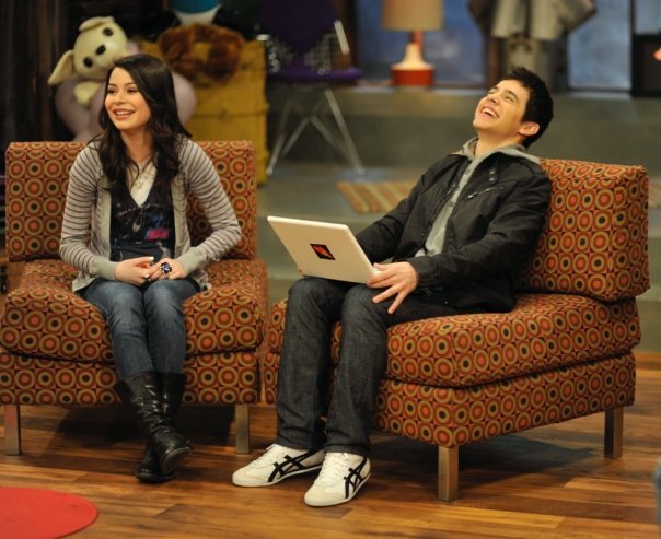 Miranda Cosgrove And David Archuleta (10) - I am back