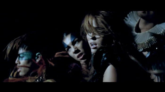 Miley Cyrus - Can\'t Be Tamed 211