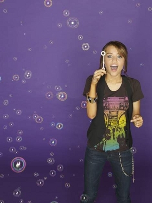 Miley Cyrus Photoshoot 002 (9) - Miley Cyrus Photoshoot 002