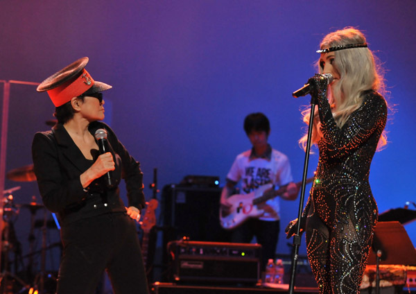 Photo-01 - Me with Yoko Ono s Band