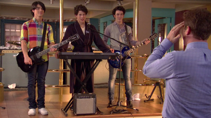 660 - Jonas Brothers