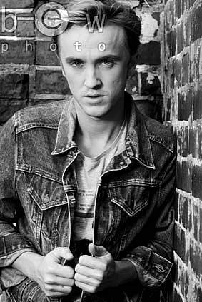 bew1276DA8 - x - Tom Felton - x