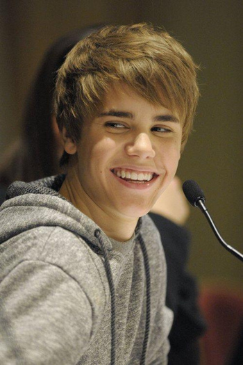 :O - 0 - I miss the old Bieber