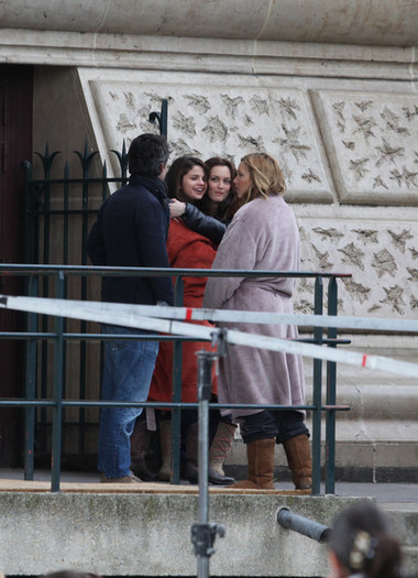 Leighton+Meester+Selena+Gomez+Katie+Cassidy+_dkzmOFBk9Nl - x Leighton Meester Selena Gomez and Katie Cassidy Film Monte Carlo