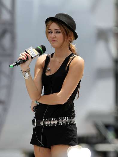 014 - Miley Cyrus