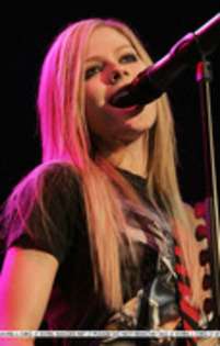 10262395_FUWBJWICY - Avril  Lavigne