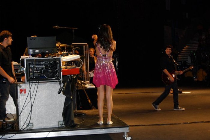  o .Selena Gomez Concert . (27)