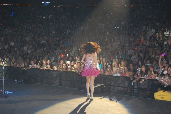  o .Selena Gomez Concert . (25)