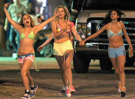 spring-breakers-article-4_large