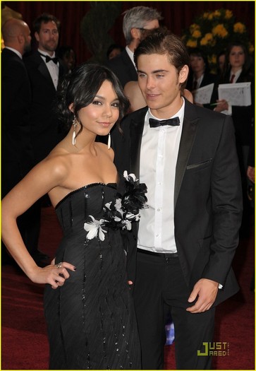 Zac-2009-Oscars-zac-efron-4397151-845-1222