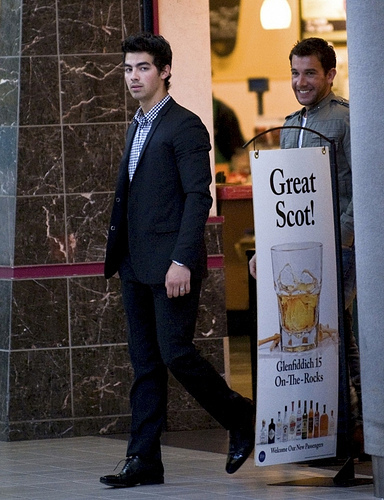 Jonas Brothers at the LAX Airport (3)