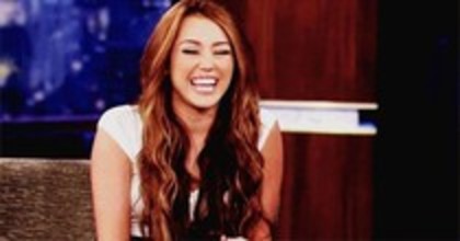 27838258_RYFXFCKVG - x GIF Miley Cyrus 01