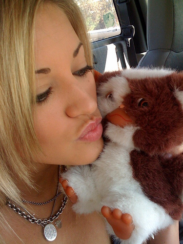 Kisses for Gizmo - Gimzo_proof