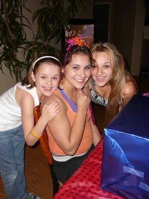 Me Lara and Jenny - Pictures with me
