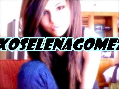 XoSelenaGomez.deget (1)