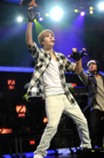 Z100s Jingle Ball 2010__5