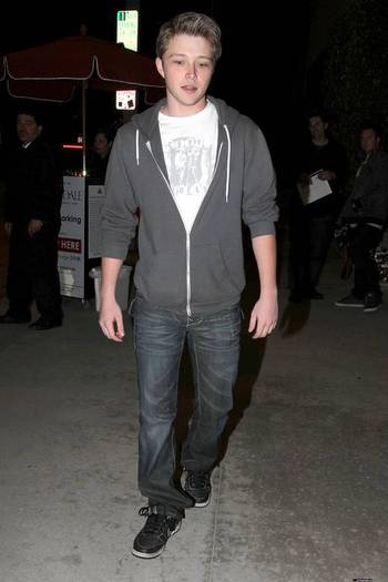 sterlingknight_net-dinnerinwhollywood-0006