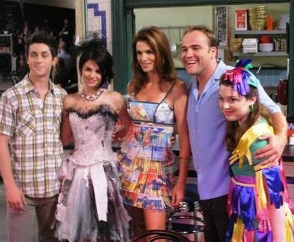 Wizards of Waverly Place_Backstage Pic 4