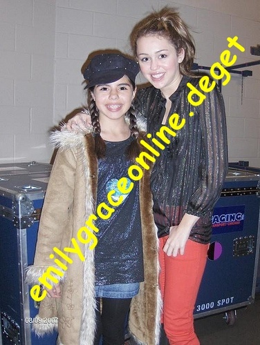 miley with a fan