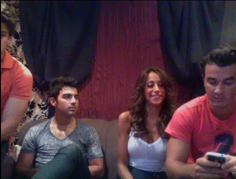 Jonas Brothers Live Chat (9)