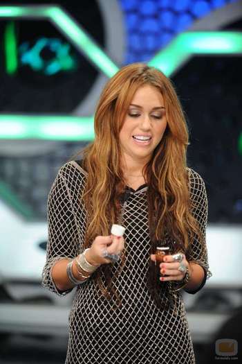 miley_cyrus_1288653590