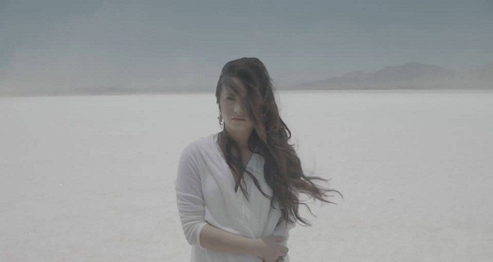 Demi-Skyscraper-Screen-Captures-Teaser-demi-lovato-23640620-800-426