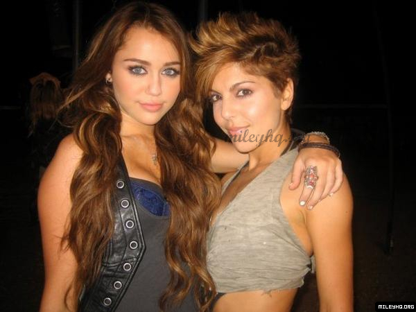 Miley Cyrus Personal Photos 001 (63)