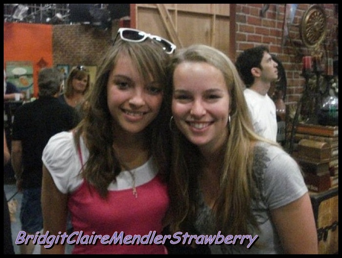 Me and My Fan :) xooxoo Bridgit :) - x_With_MY_PiCs_x