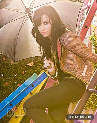 Demy Lovato (31)