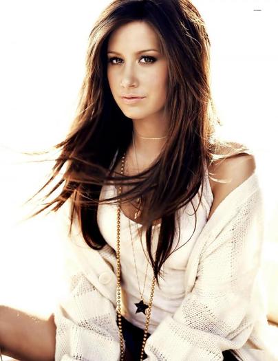 Ashley_Tisdale_1241080536_2