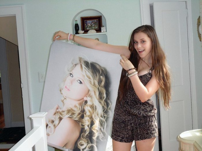 My big poster with her!!really love u Tay.