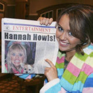 XNOUXUMBRXOZZAJOMHW - Hannah Montana newspaper
