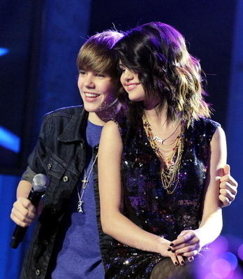 selena-justin