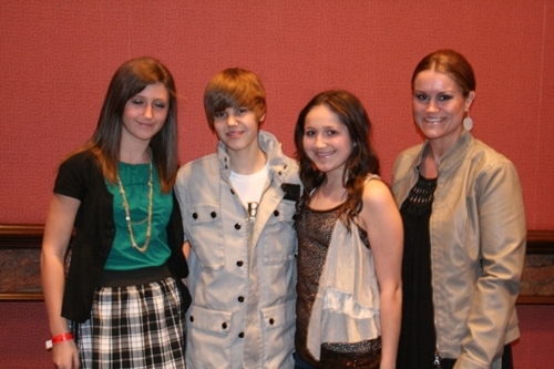 12 - x_Meet and Greet in Chicago_x