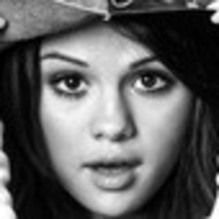 selena-gomez-888527l-thumbnail_gallery - sele