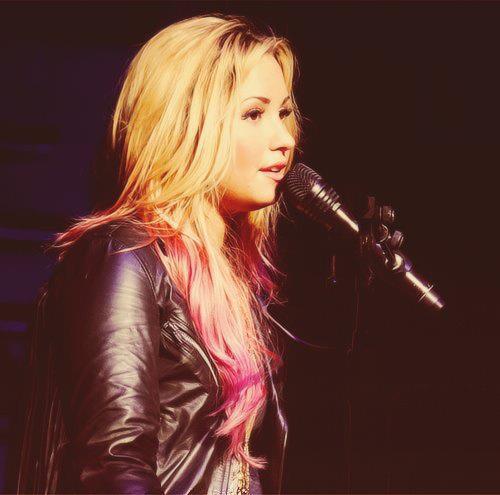 only Demi’s fabulousness