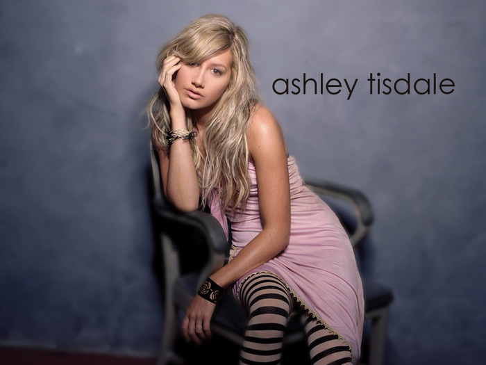 ashley-tisdale-ashley-tisdale-2460385-1024-768