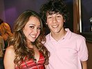 nick-jonas-miley-cyrus-dating